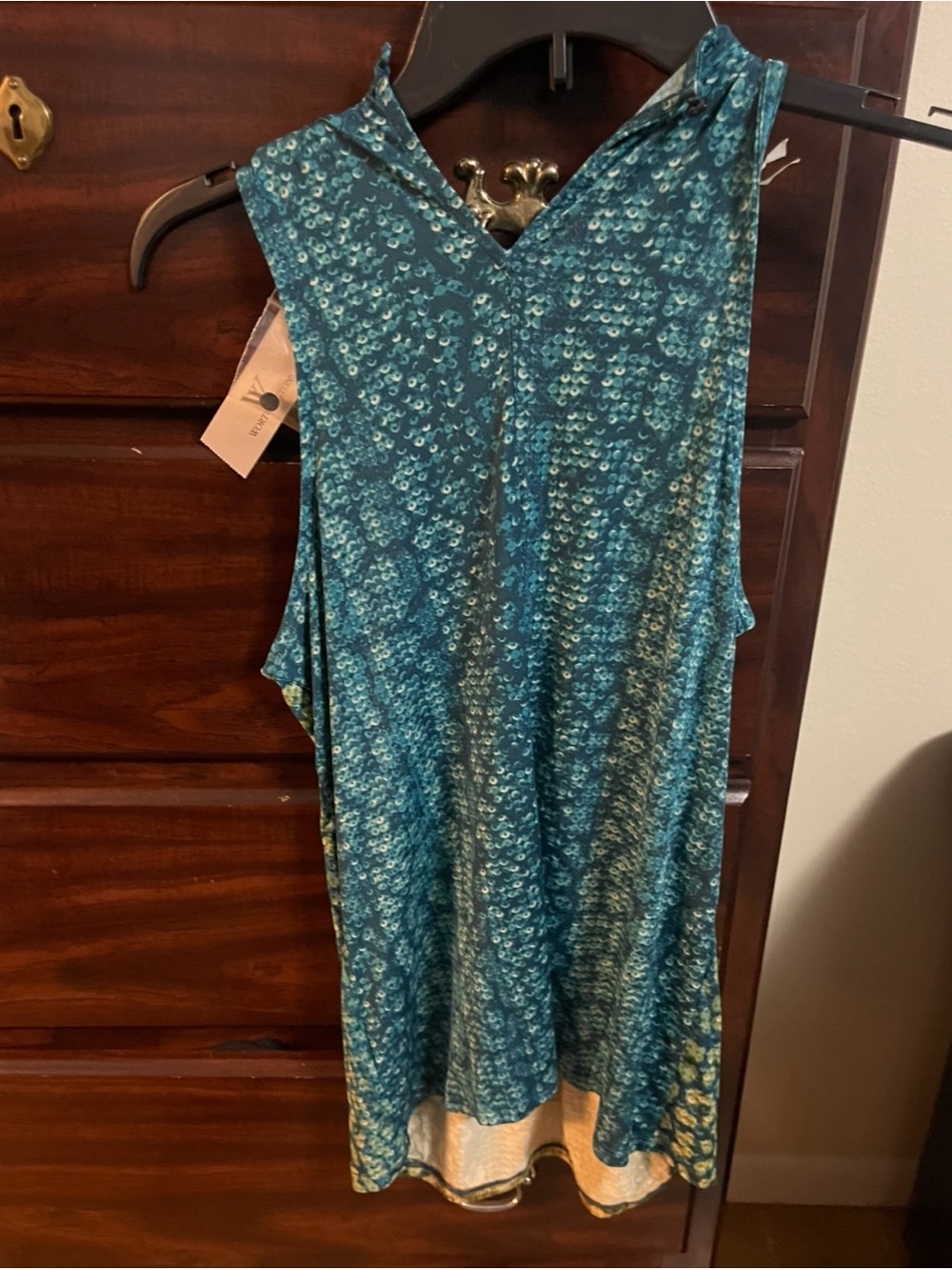 W by Worth Teal and Gold Printed Sleeveless Top new - Picture 2 of 2